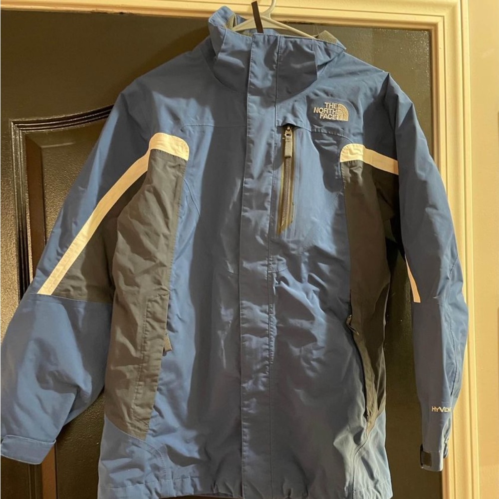 North Faces HyVent Boys Xl Shell Jacket